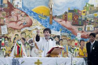 Padre Paco, Liberation Priest in Isla Macie, Buenos Aires. Photo: V. Mastrosimone
